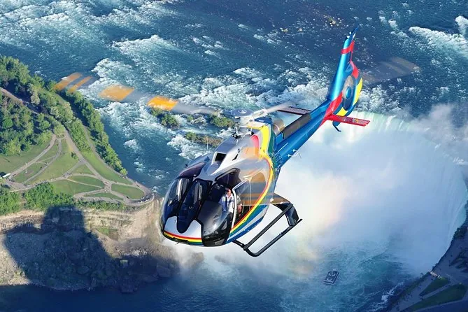 Survol en hélicoptère des chutes du Niagara : le vol classique